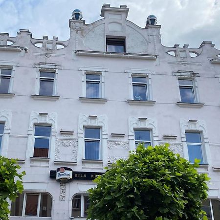 Hotel Bila Ruze Strakonice Exterior foto
